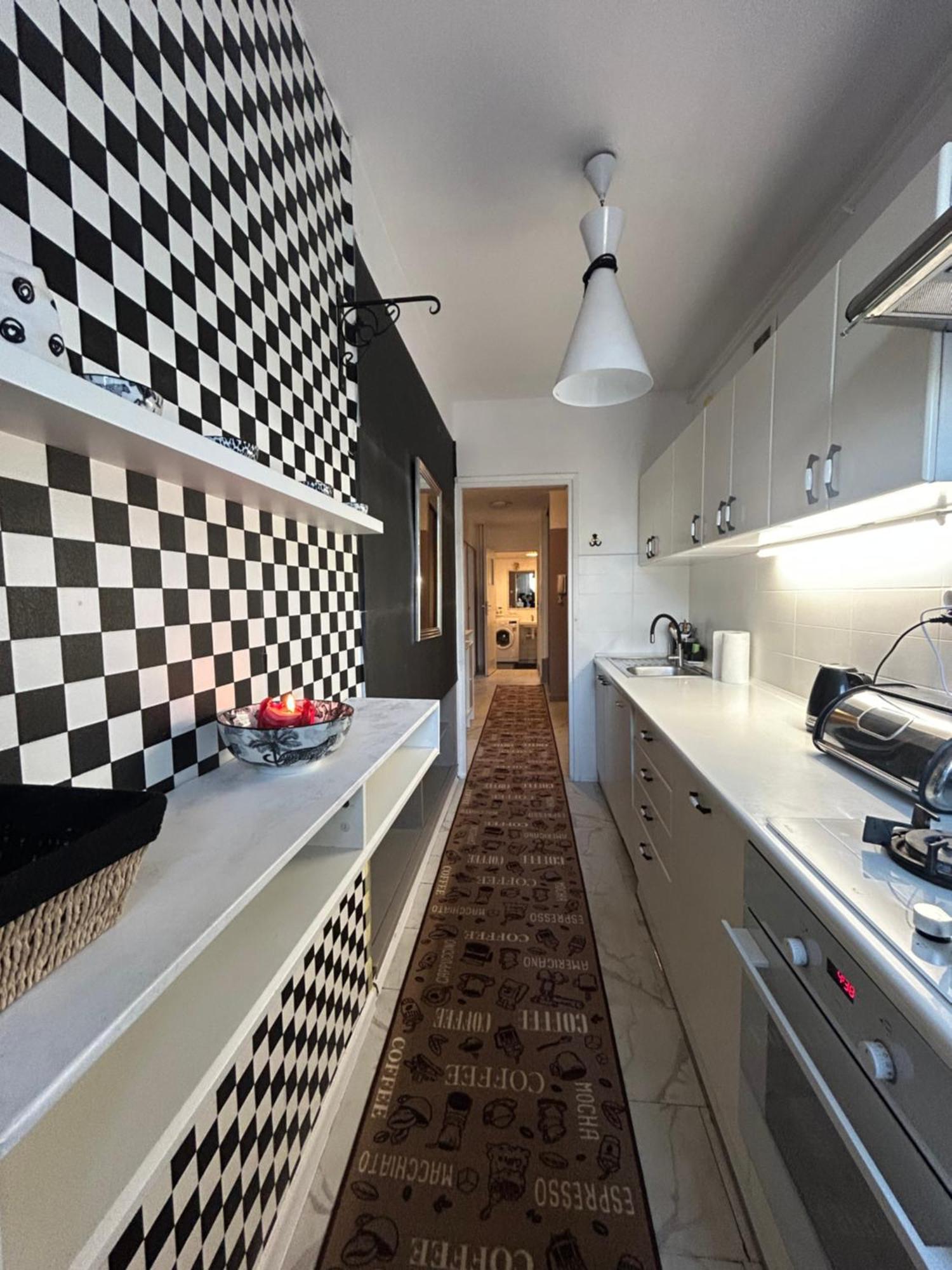 Perfect Location Two Bedrooms With Balkony Varsavia Esterno foto